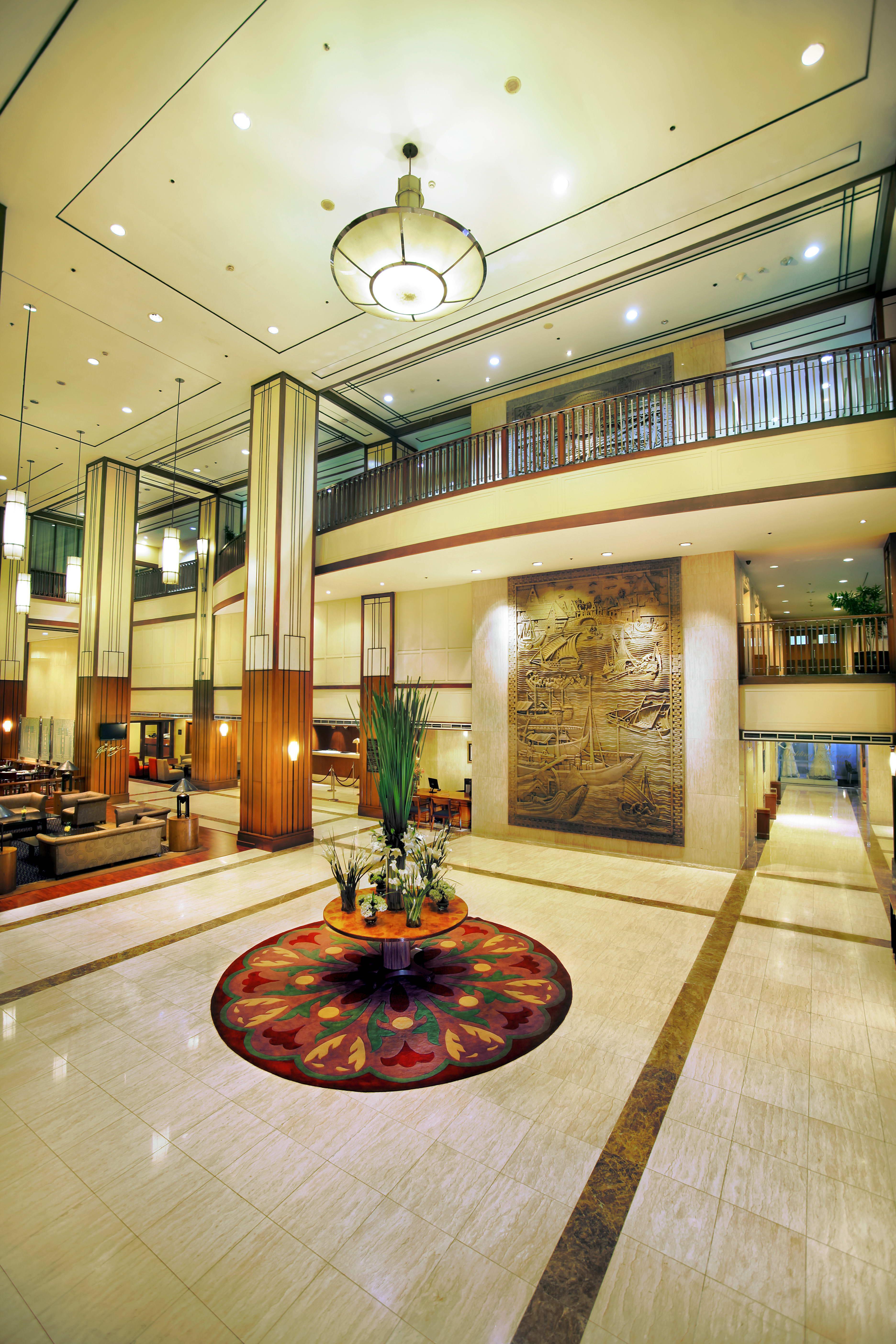 Redtop Hotel & Convention Center Jakarta Exterior photo